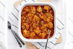 طرز تهیه خورش گل کلم؛ ساده و خوشمزه
