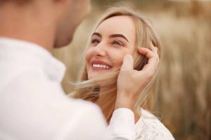 اگر کسی را دوست دارید این جمله هارو مدام به او بگویید؛ معجزه می کند