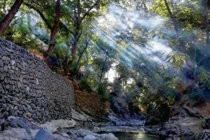 سفری لذت بخش به زیباترین روستای نزدیک تهران در پاییز؛ روستای سنج در یک ساعتی تهران
