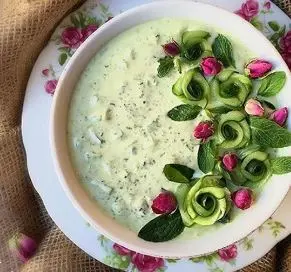 این ۵ خوراکی بهترین همراه خیار هستند؛ ترکیبی خوشمزه و سالم