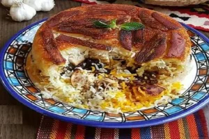 طرز تهیه باسترما پلو با گوشت گوسفندی: غذای مجلسی و اصیل آذری