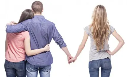 روانشناسان می گویند؛ با این نشونه های مخفی مچ شوهر خیانتکارتو بگیر!