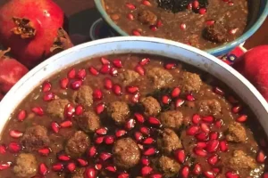 سوپ انار؛ ترش ِگرم ِخوش رنگ مخصوص شب‌چله