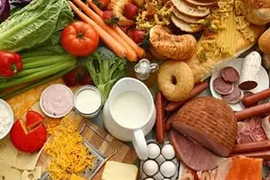هشدا مرگبار برای آقایان؛ از ۴۰ سالگی به این مواد غذایی لب نزنید