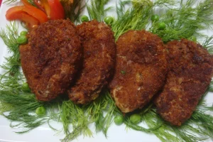 طرز تهیه کتلت هویج با گوشت چرخ کرده؛ سنتی و مجلسی