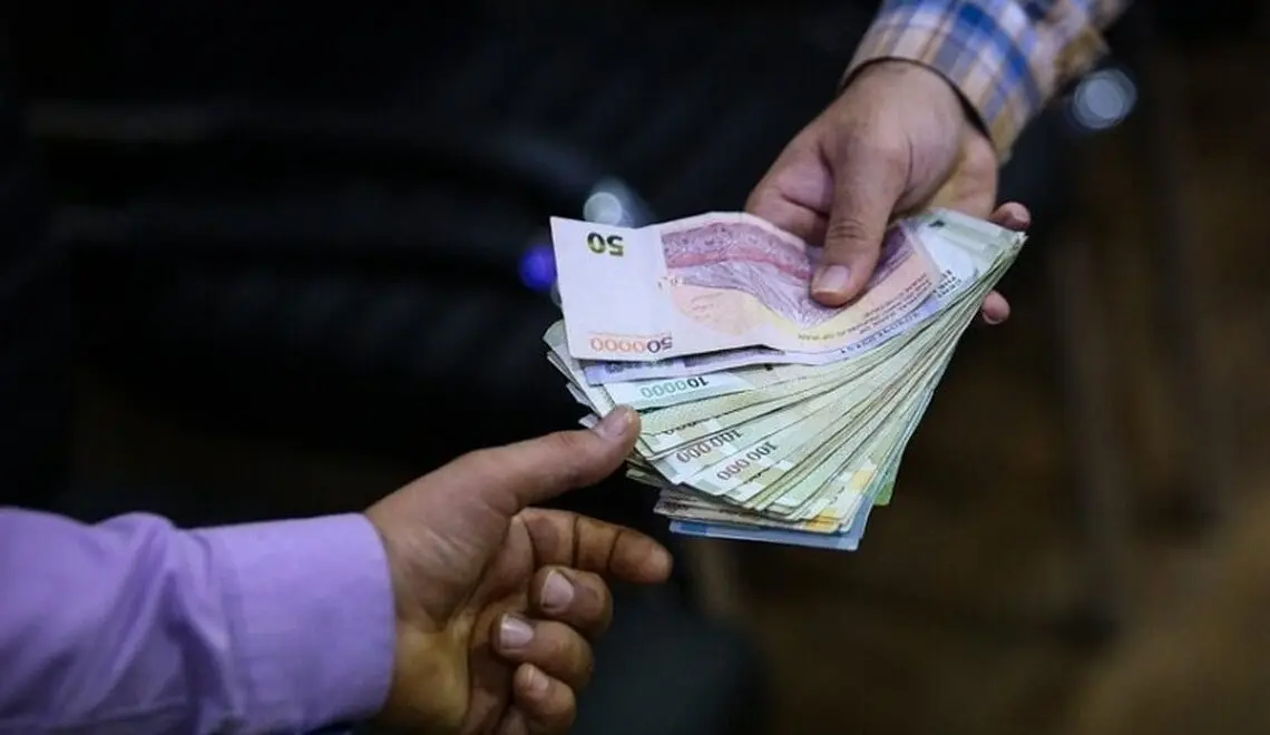 کمک بلاعوض ۵۰ میلیون تومانی دولت به این خانوارها | اهدا بسته حمایتی جدید دولت شروع شد