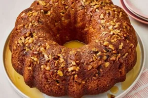 طرز تهیه کیک شیره انگور بدون شکر در عرض ۵ دقیقه !