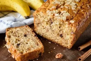 طرز تهیه کیک موز و گردو به روش ساده و لذیذ