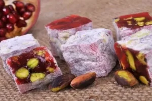 طرز تهیه مسقطی انار؛ دسر مخصوص یلدا