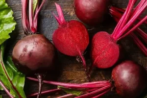 این سبزی دم دستی، فشار خون را به سرعت پایین می‌آورد