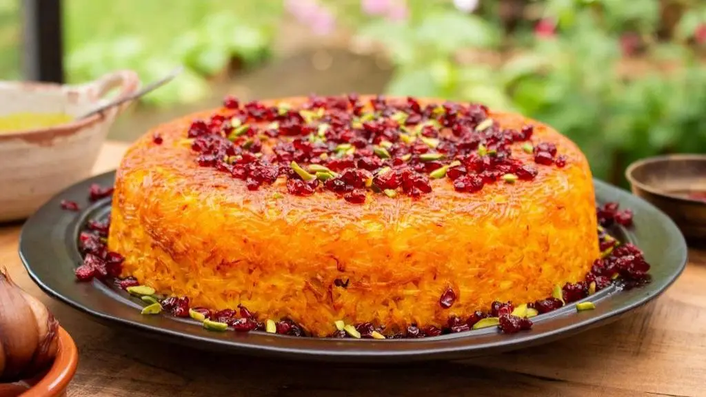 طرز تهیه با قارچ و ۳ بادمجان این تهچین مجلسی را درست کن | تهچین خوشمزه بدون گوشت و مرغ