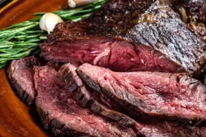 پخت گوشت شترمرغ و ترفند نرم شدن گوشت