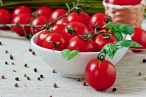 تمام عمر به اشتباه گوجهفرنگی را داخل یخچال گذاشتیم ؛ روش نگهداری درست گوجهفرنگی