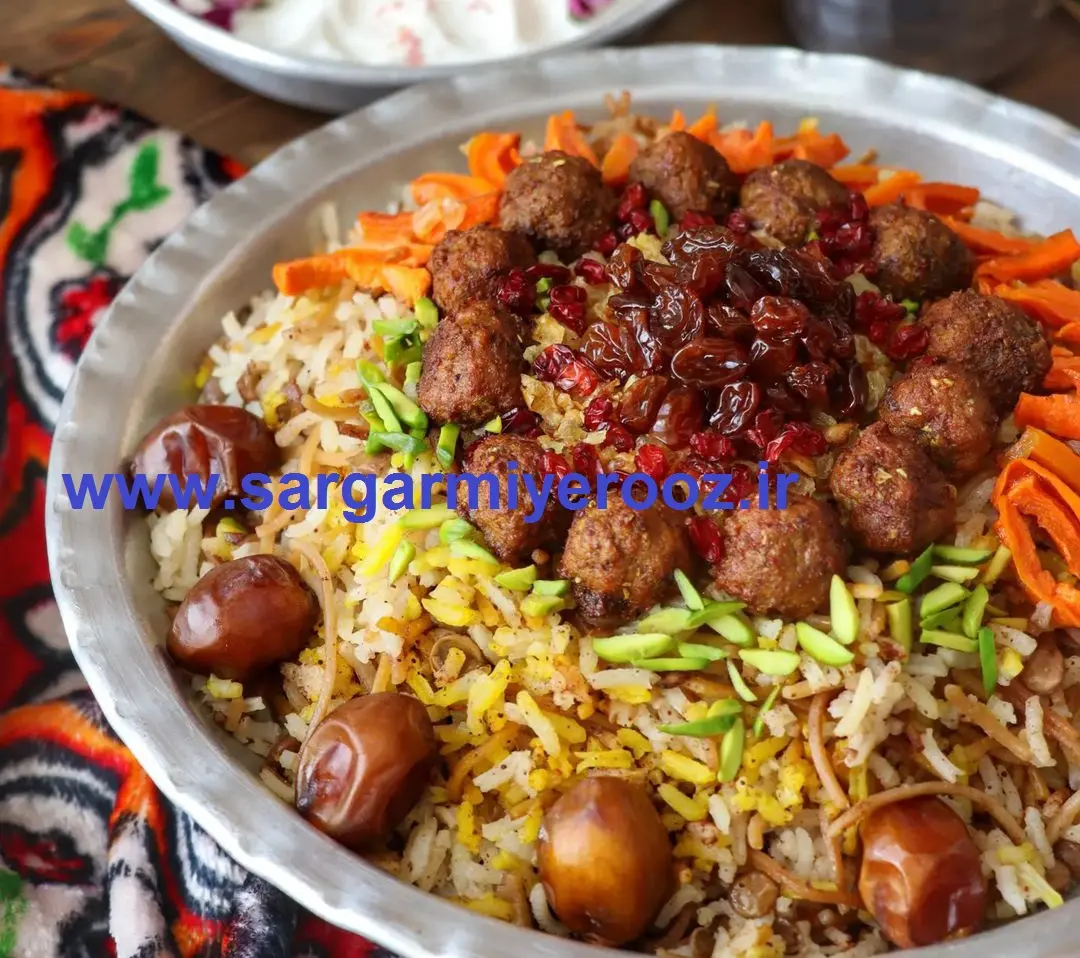 طرز تهیه رشتهپلوی اقتصادی با کشمش و خرما | ساده، خوشعطر و مجلسی