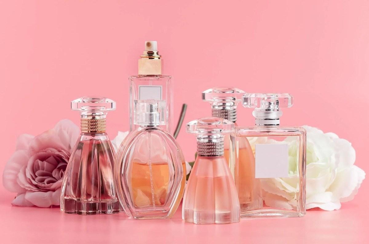 Descubre los 3 perfumes de mujer más baratos y con larga duración